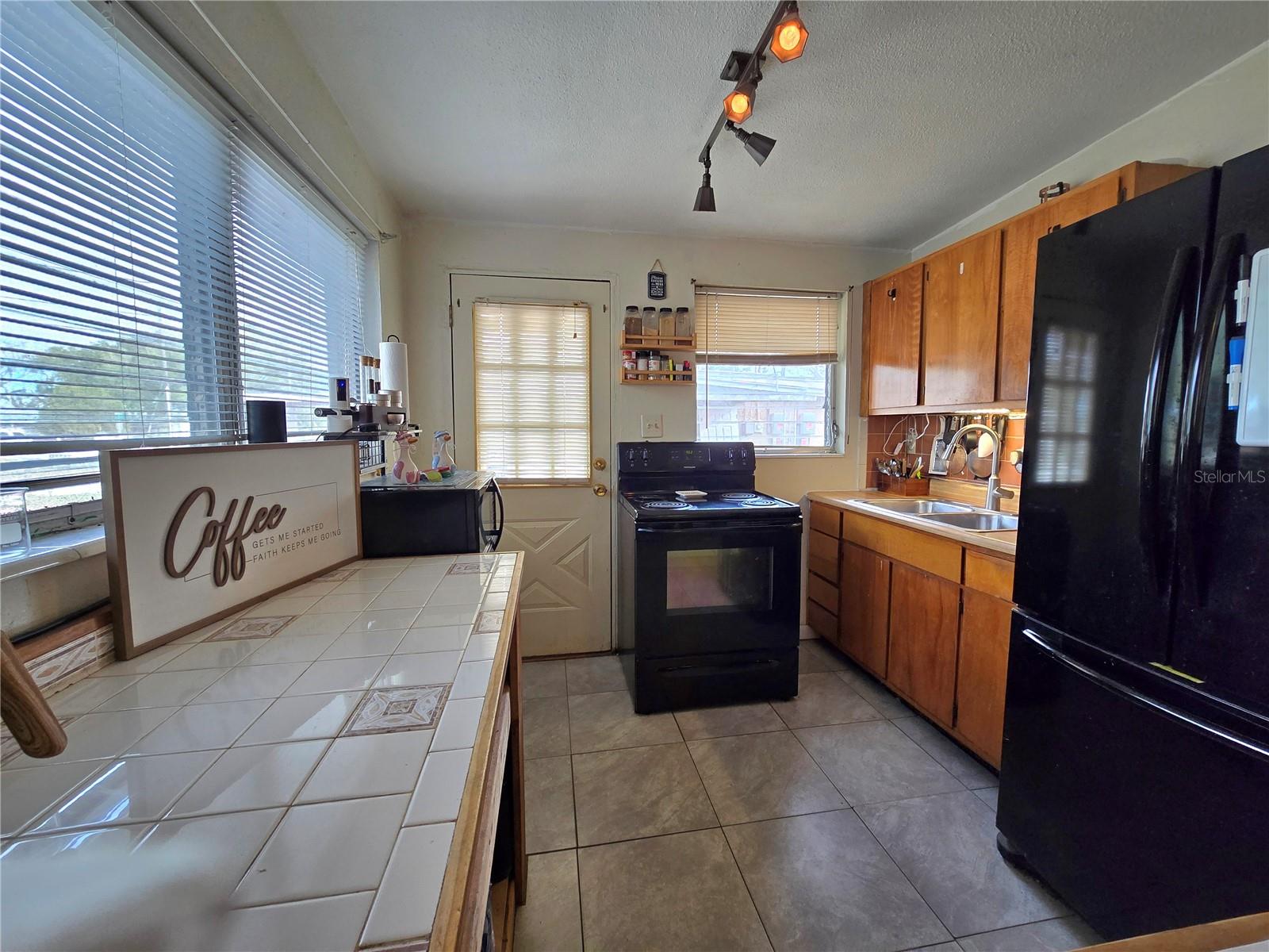 MAYRE JAYNE HEIGHTS - Residential