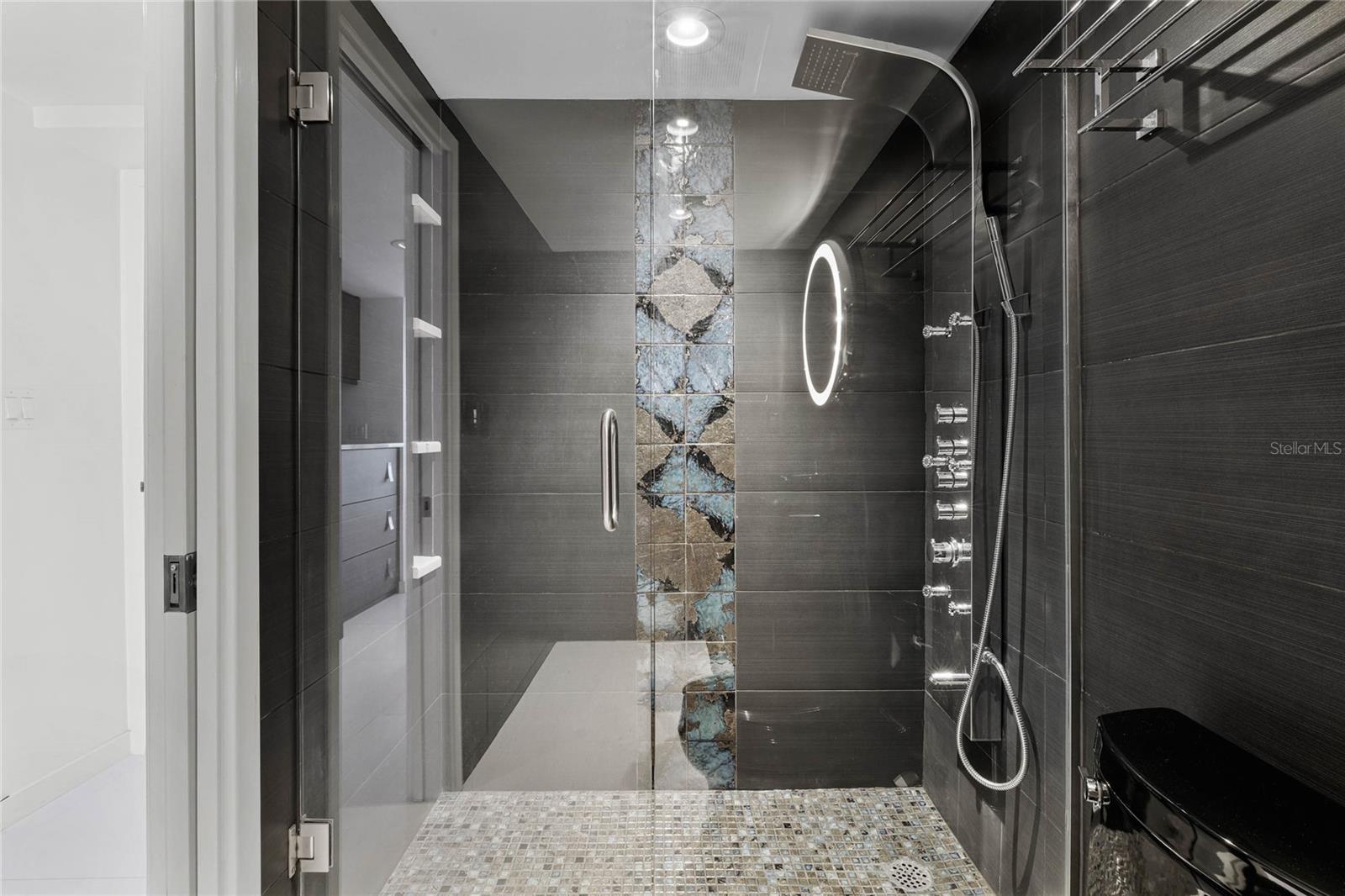 OCEAN RITZ CONDO - Residential