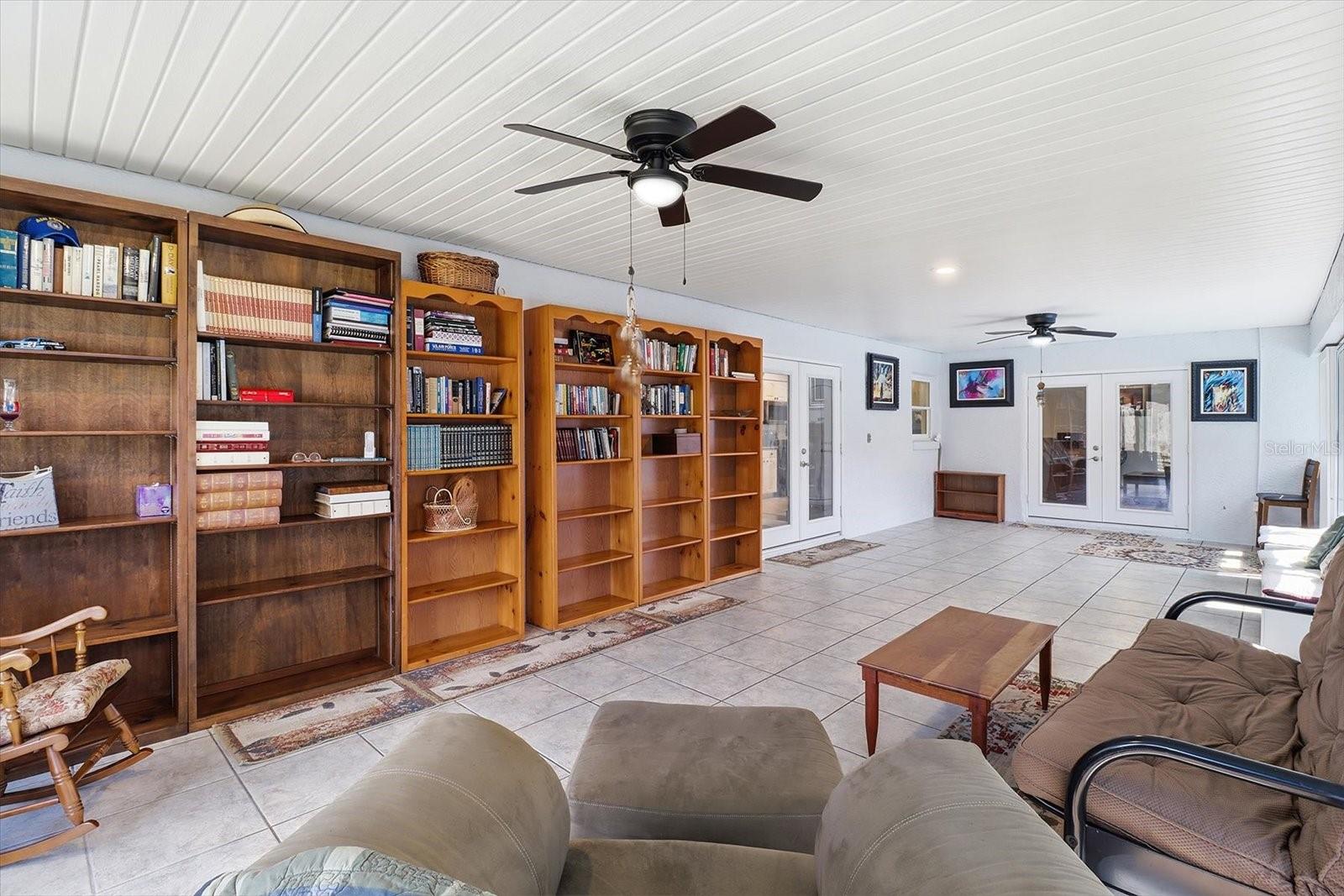 ROLLING HILLS UN 02-A - Residential