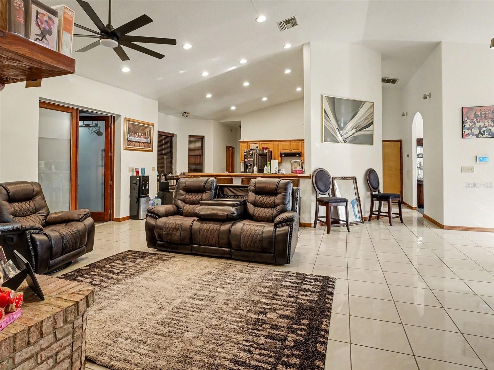 CAPE ORL ESTS UT 9A - Residential