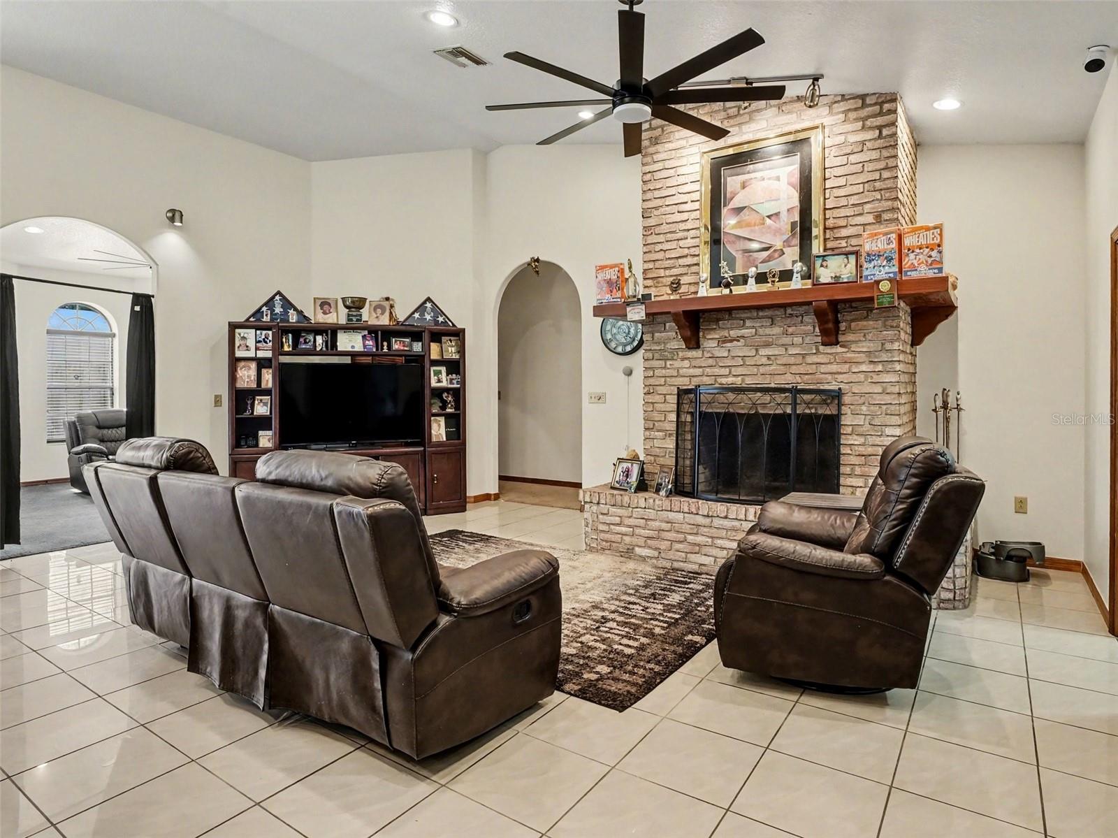 CAPE ORL ESTS UT 9A - Residential