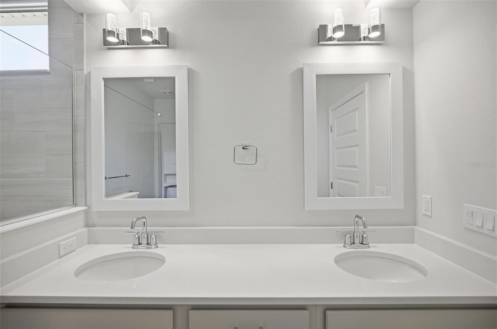 GABLES/TOWN CENTER - Residential