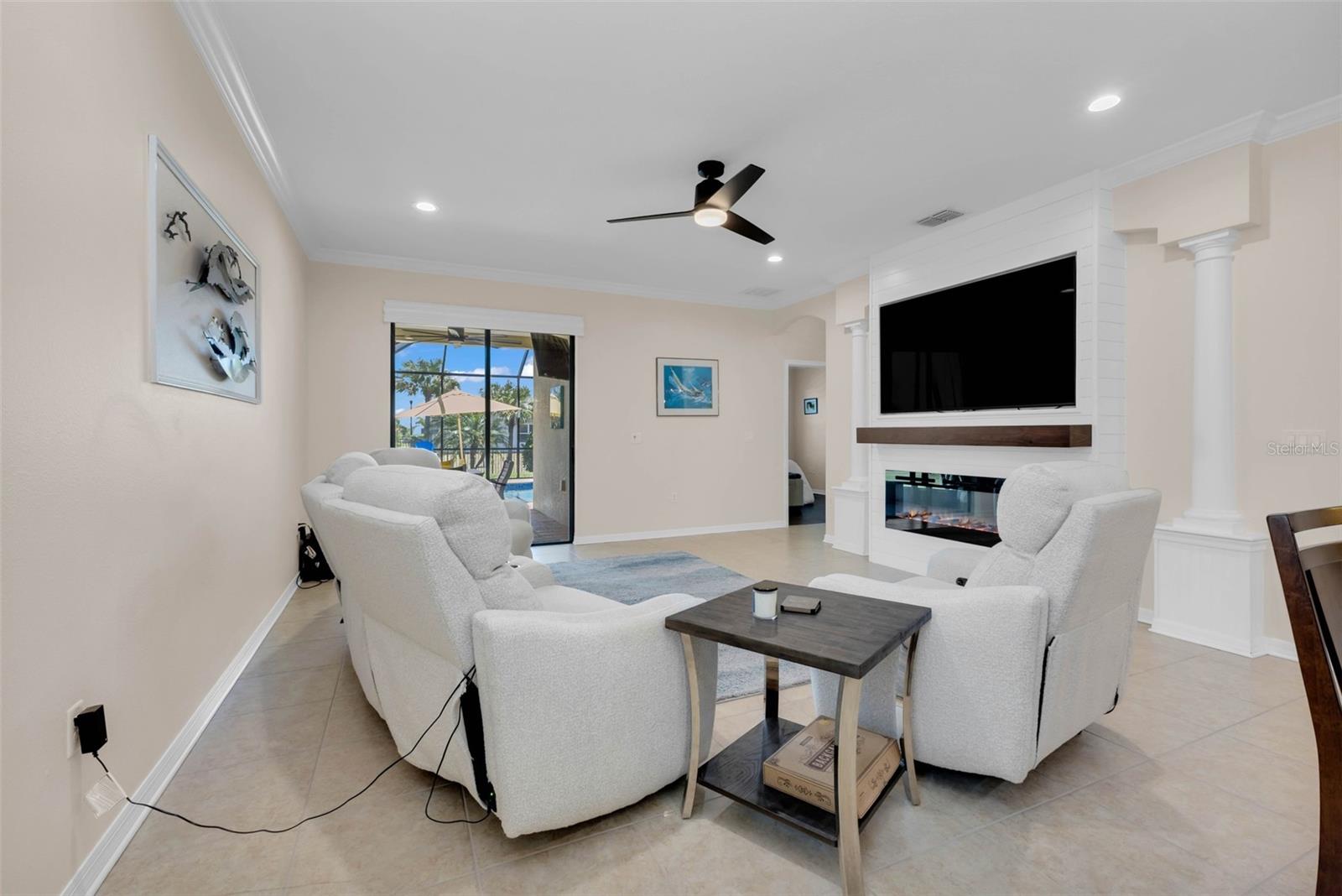RIVER CLUB - Residential