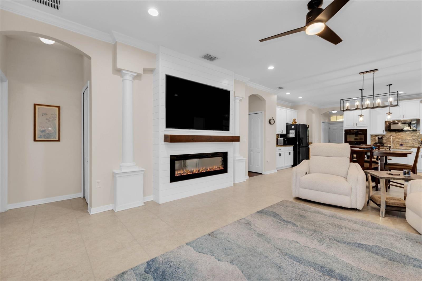 RIVER CLUB - Residential