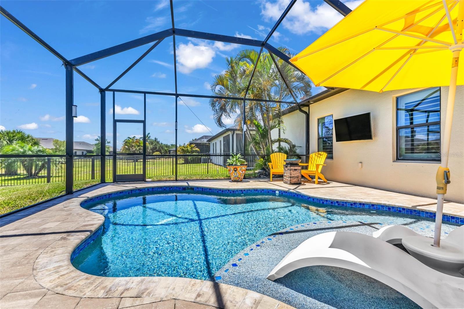 RIVER CLUB - Residential