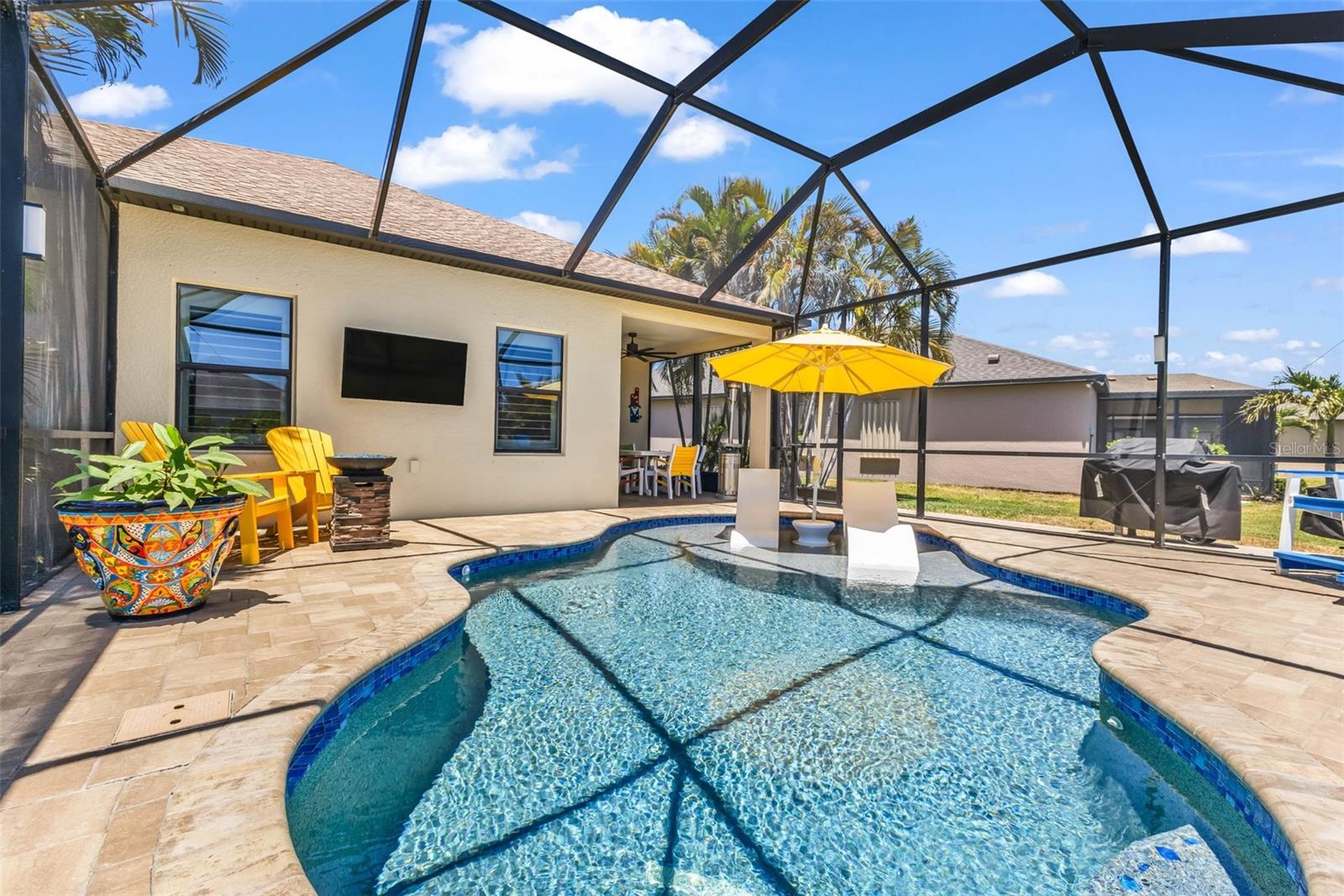 RIVER CLUB - Residential
