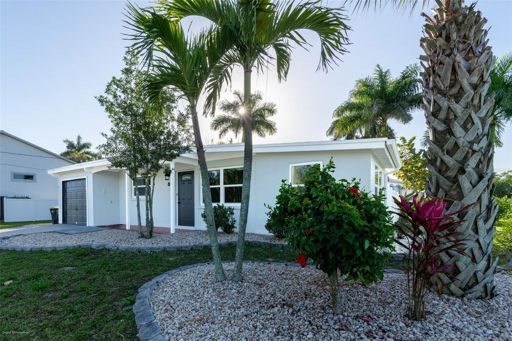 Photo of 927 W Olympia Avenue, Punta Gorda, FL 33950 (MLS # C7523031)