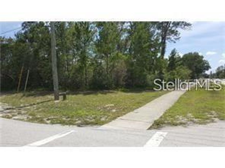 One of the nicest, high and dry, oversized corner lots in a great Deltona location among large well-kept homes, and only minutes to I-4, the Orlando Metro Area, and the beaches!; Cleared: No