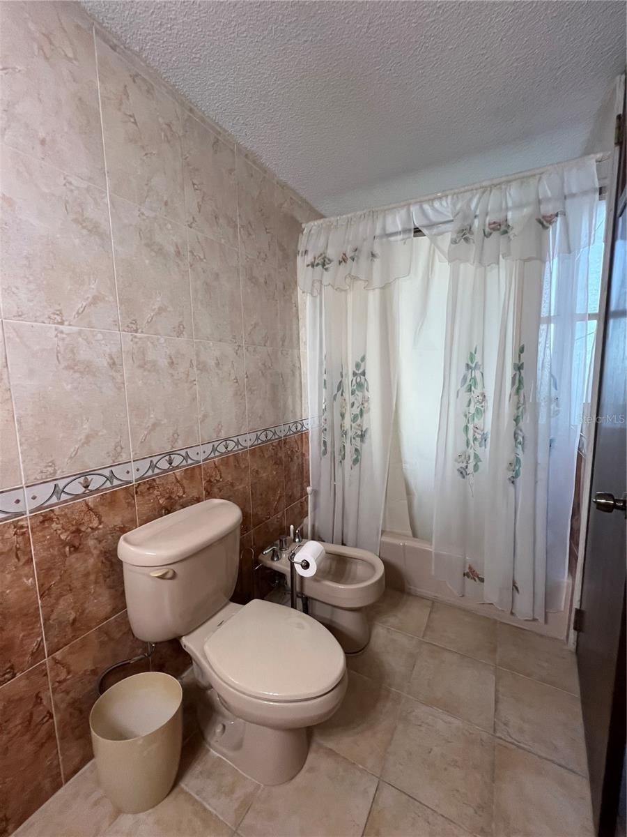 VILLAS DEL MAR ESTE CONDOMINIUM - Residential Lease