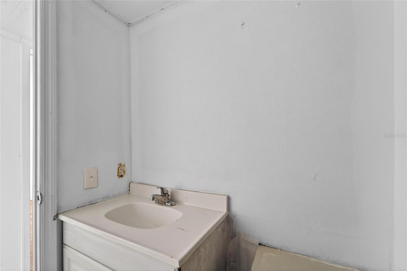 RIDGE MANOR ESTATES - Residential