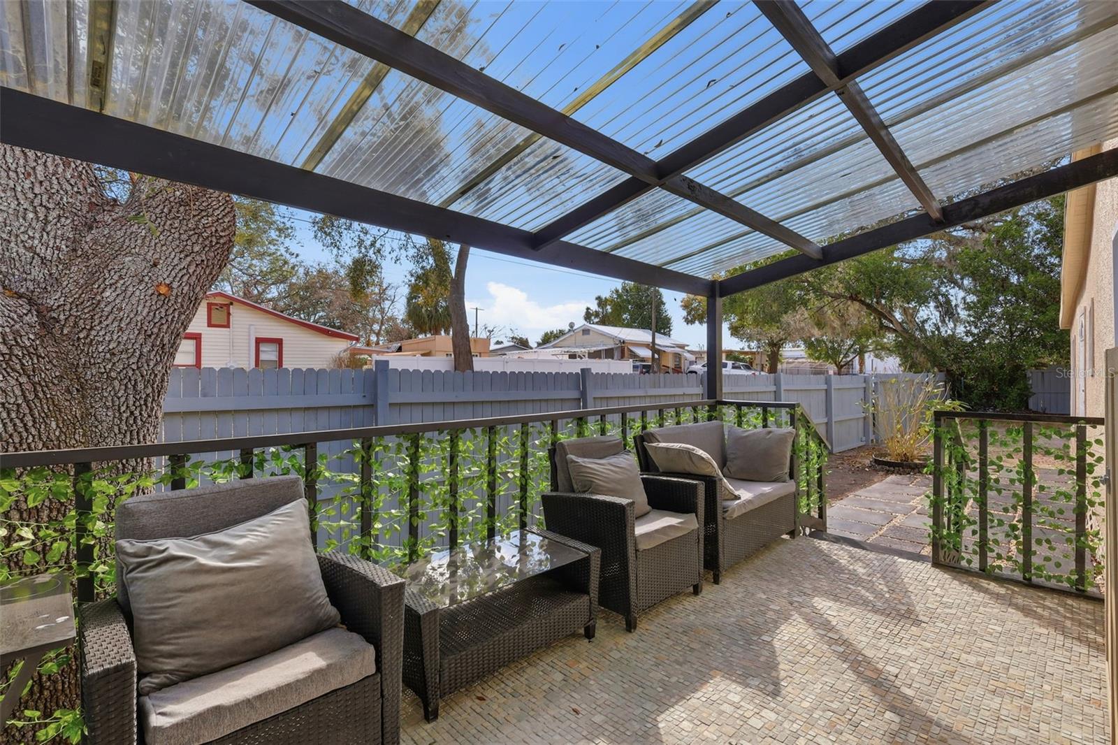 8514 N BRANCH AVENUE