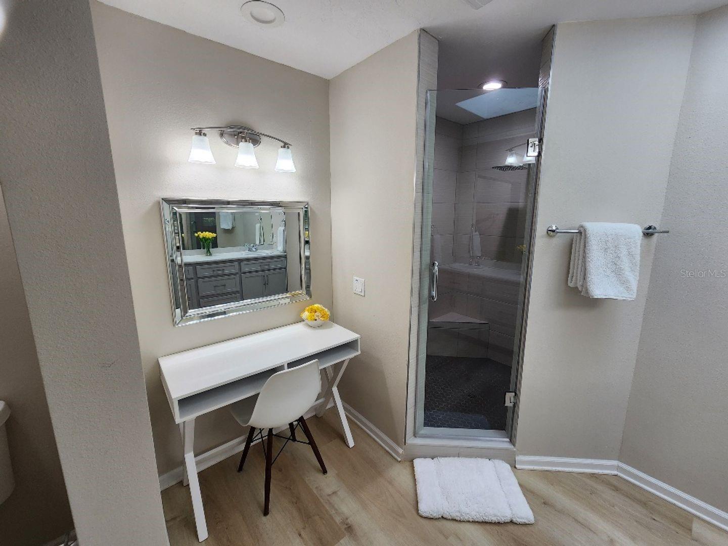 FAIRGREEN UNIT 06 - Residential Lease