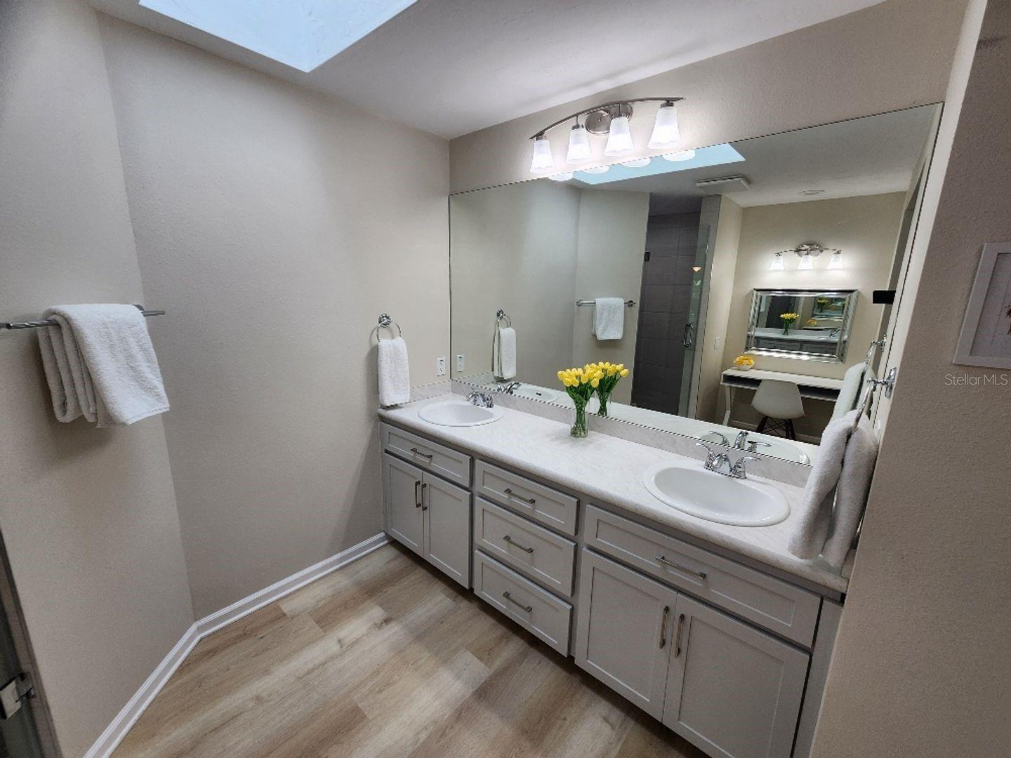 FAIRGREEN UNIT 06 - Residential Lease