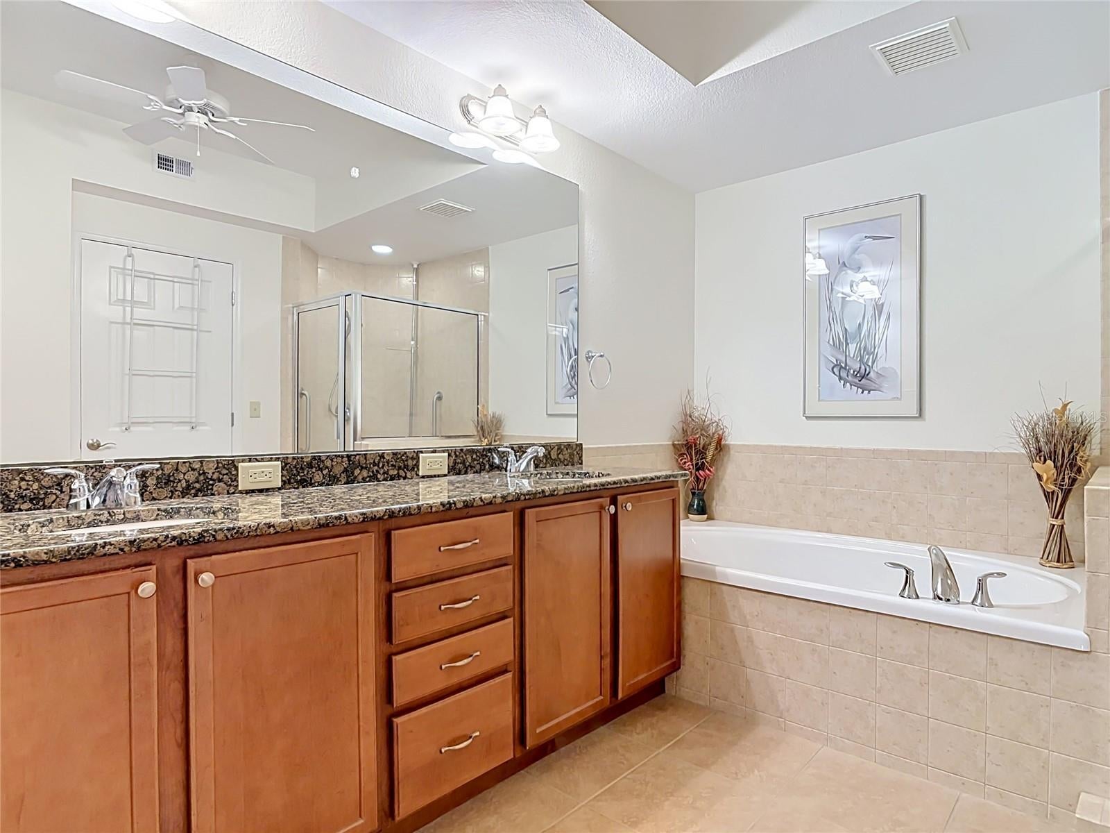 HALIFAX LANDING - Residential