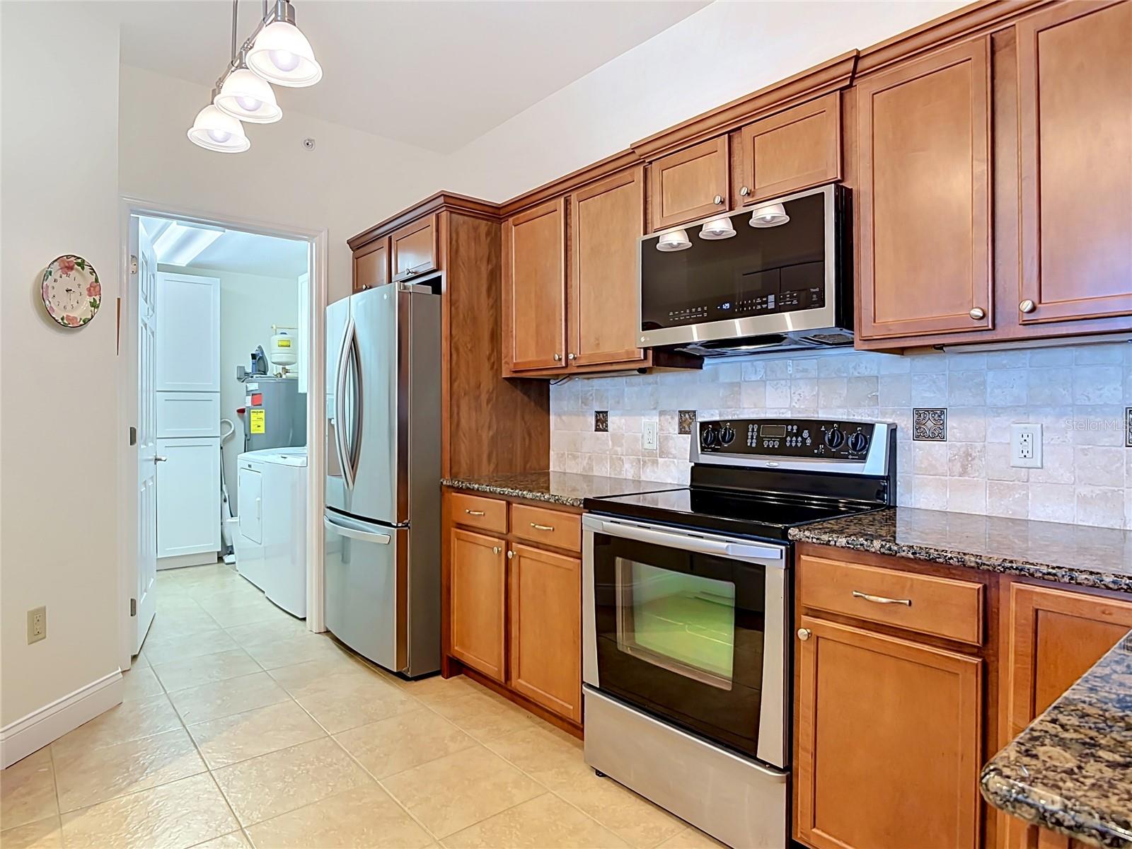 HALIFAX LANDING - Residential