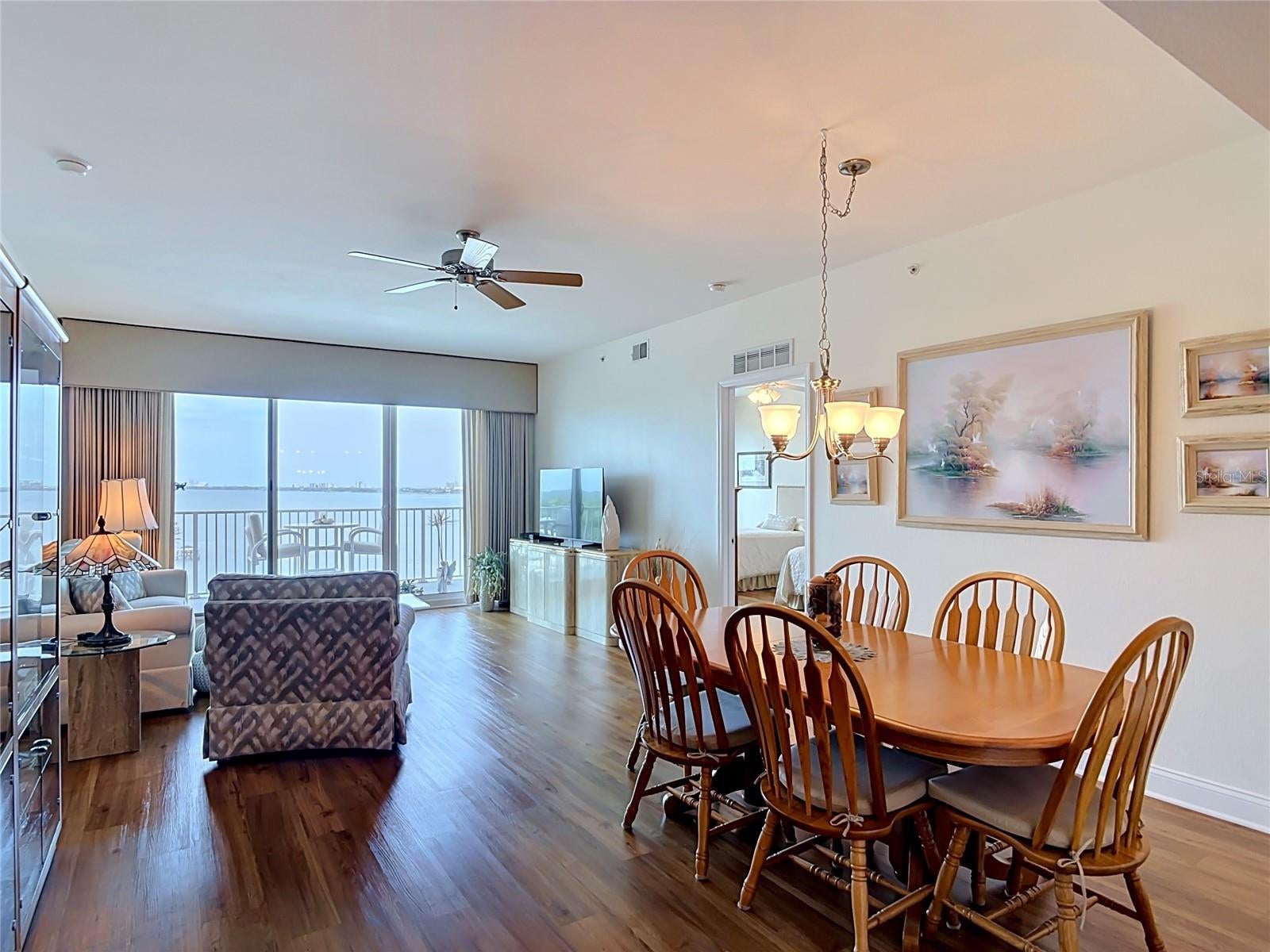 HALIFAX LANDING - Residential