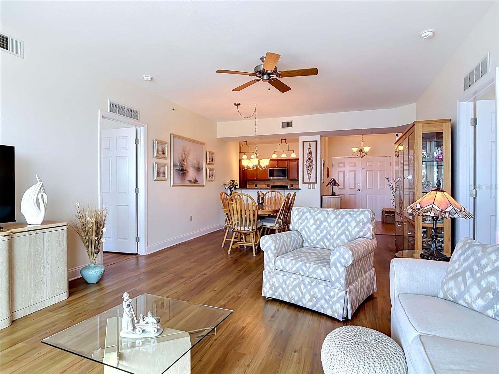 HALIFAX LANDING - Residential
