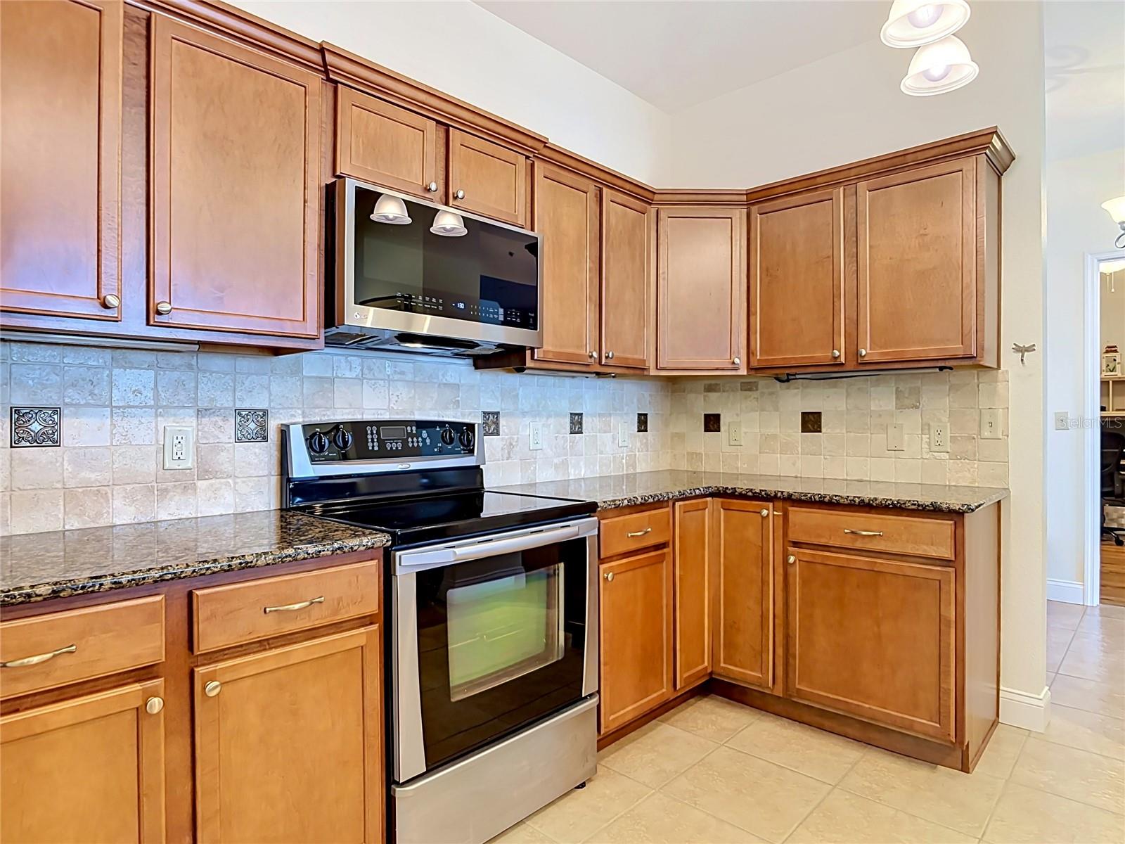 HALIFAX LANDING - Residential