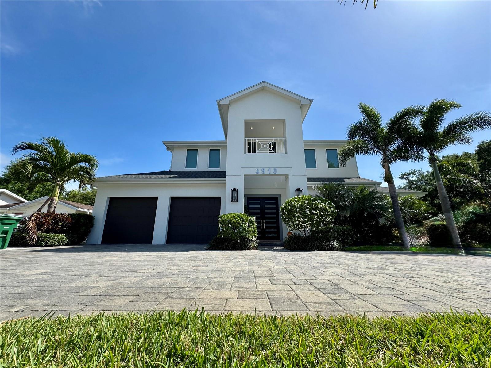 Experience luxury living in this contemporary 4-bedroom, 4-bathroom home nestled in Tampa’s desirable Swann Estates neighborhood. Built in 2018, the 4,118 sq ft residence features an open-concept layout with high-end finishes, a gourmet kitchen, and spacious living areas. The property boasts a private pool, a 2-car attached garage, and sits on a 0.25-acre lot. Located near top-rated schools and vibrant South Tampa amenities, this home offers both elegance and convenience. ? ?