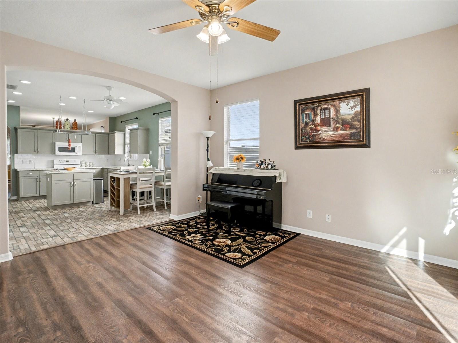 UNIVERSITY PINES - Residential