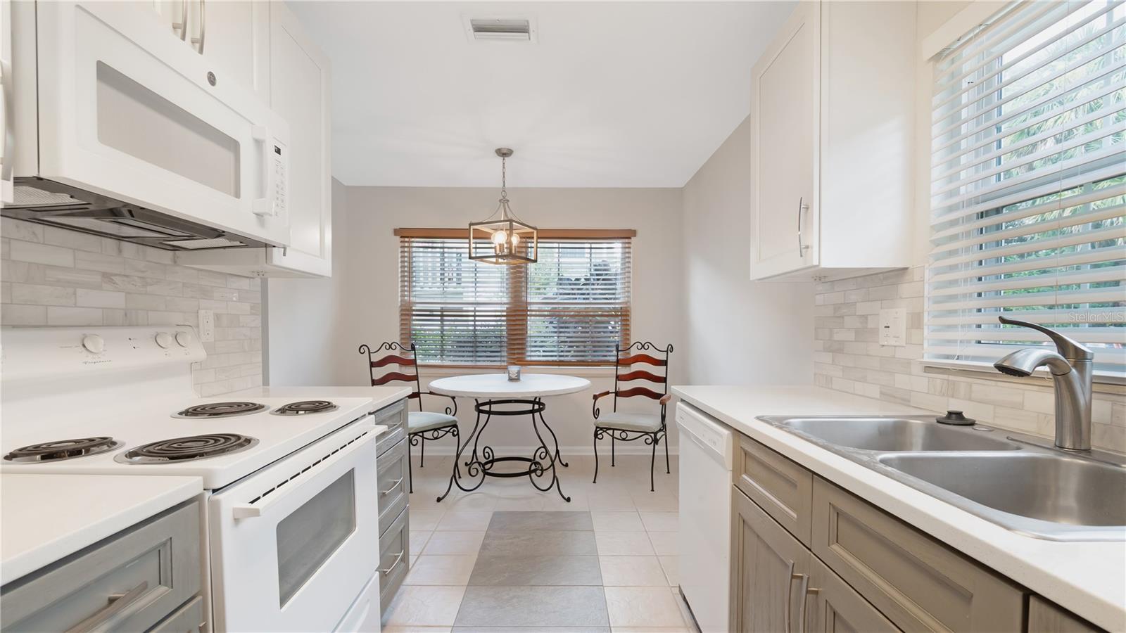 HOLLY SQUARE CONDO - Residential