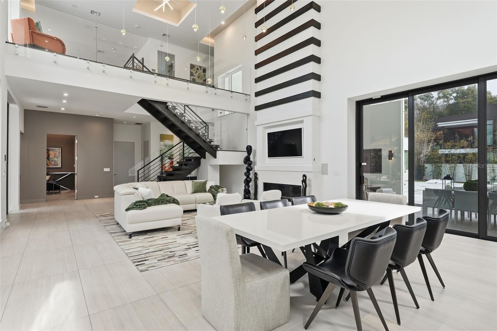 LAKE MAITLAND OWL PRESERVE - Residential