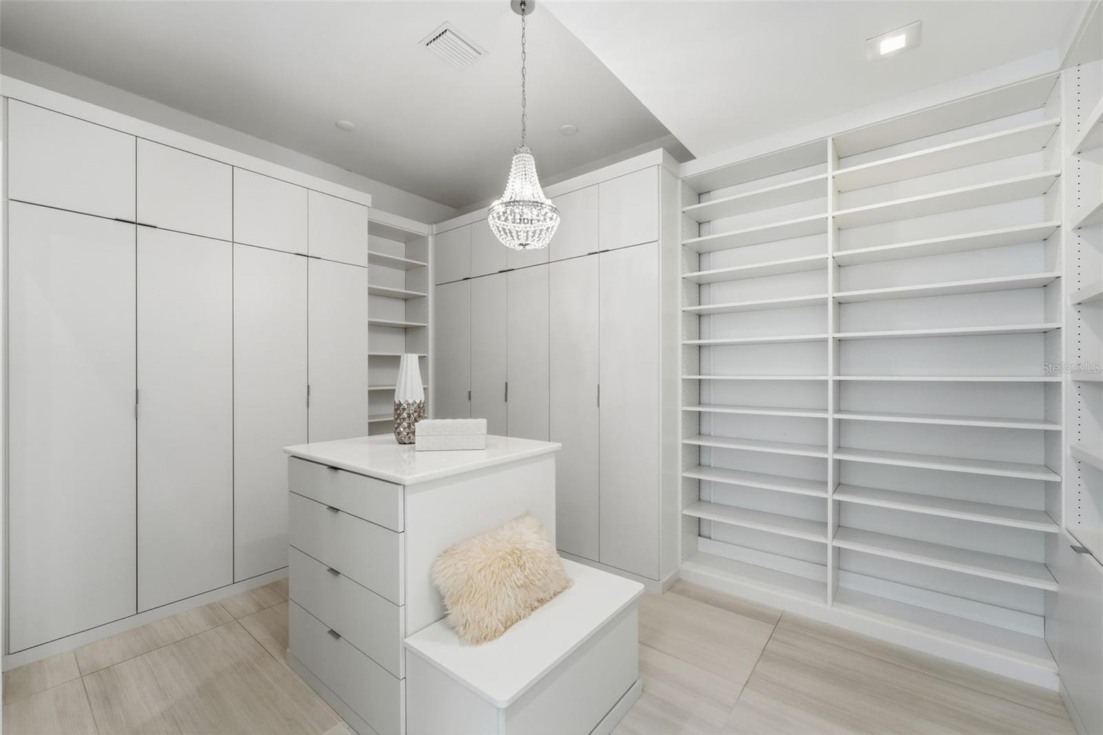 LAKE MAITLAND OWL PRESERVE - Residential