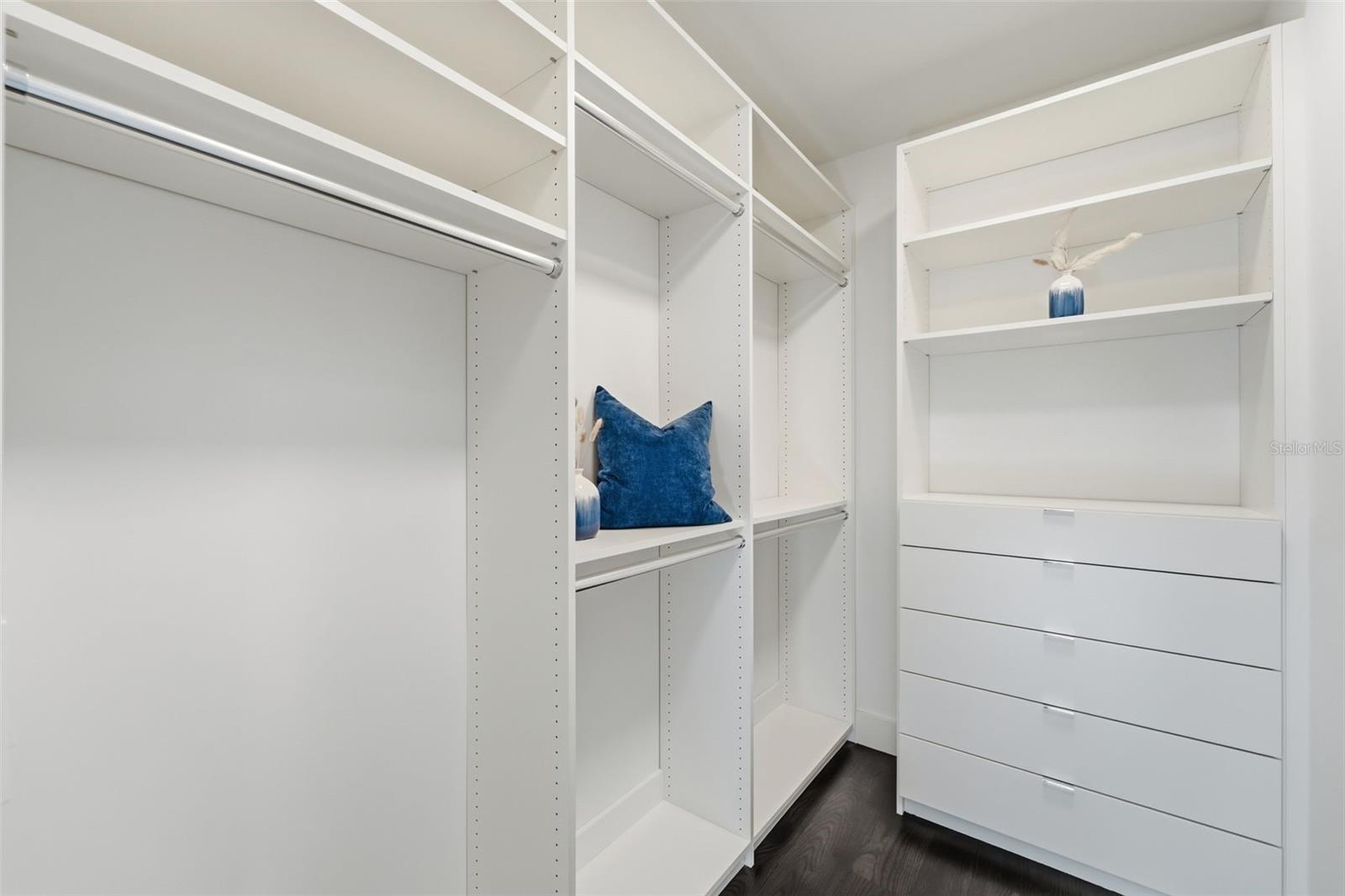 LAKE MAITLAND OWL PRESERVE - Residential