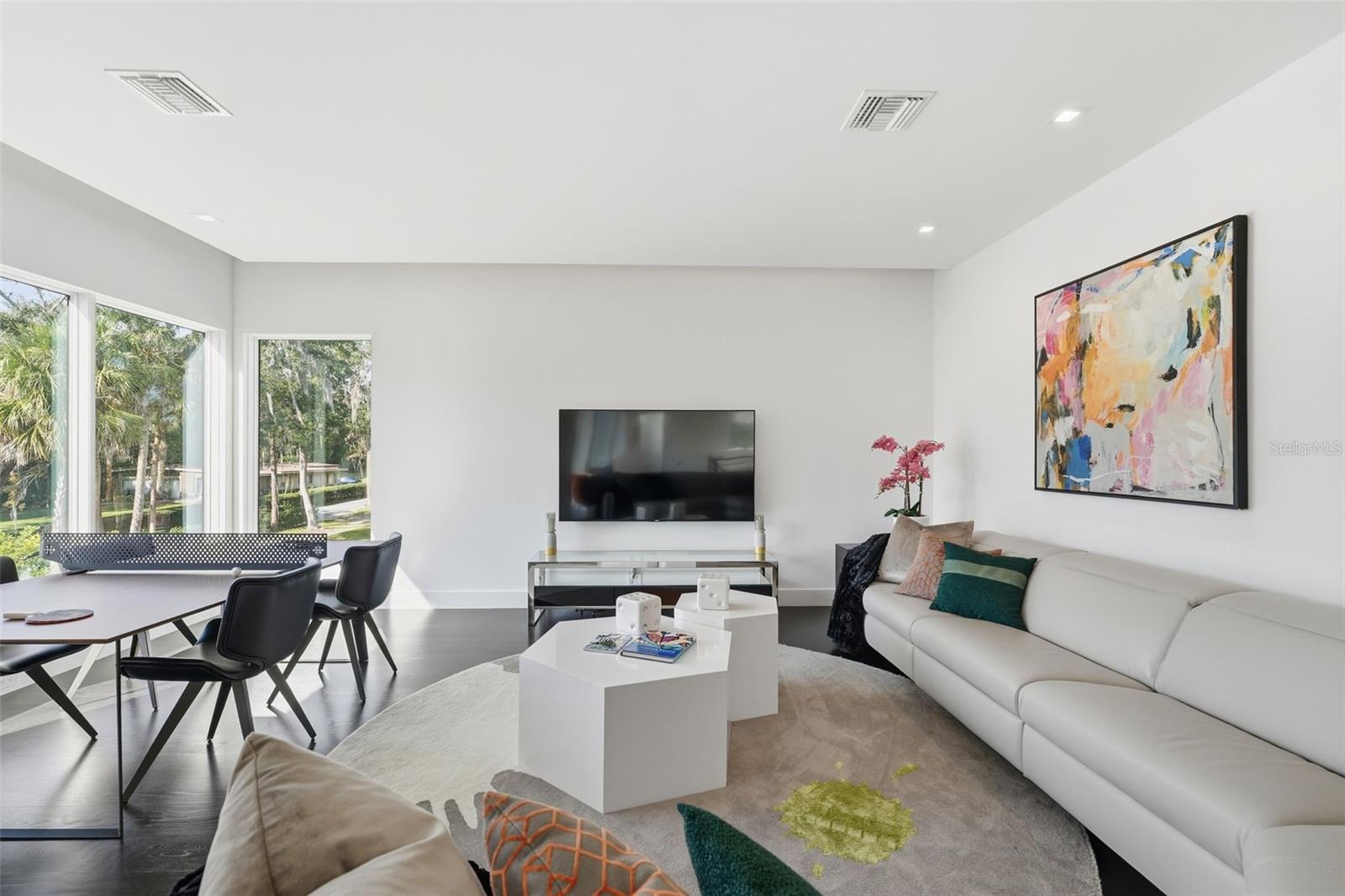 LAKE MAITLAND OWL PRESERVE - Residential