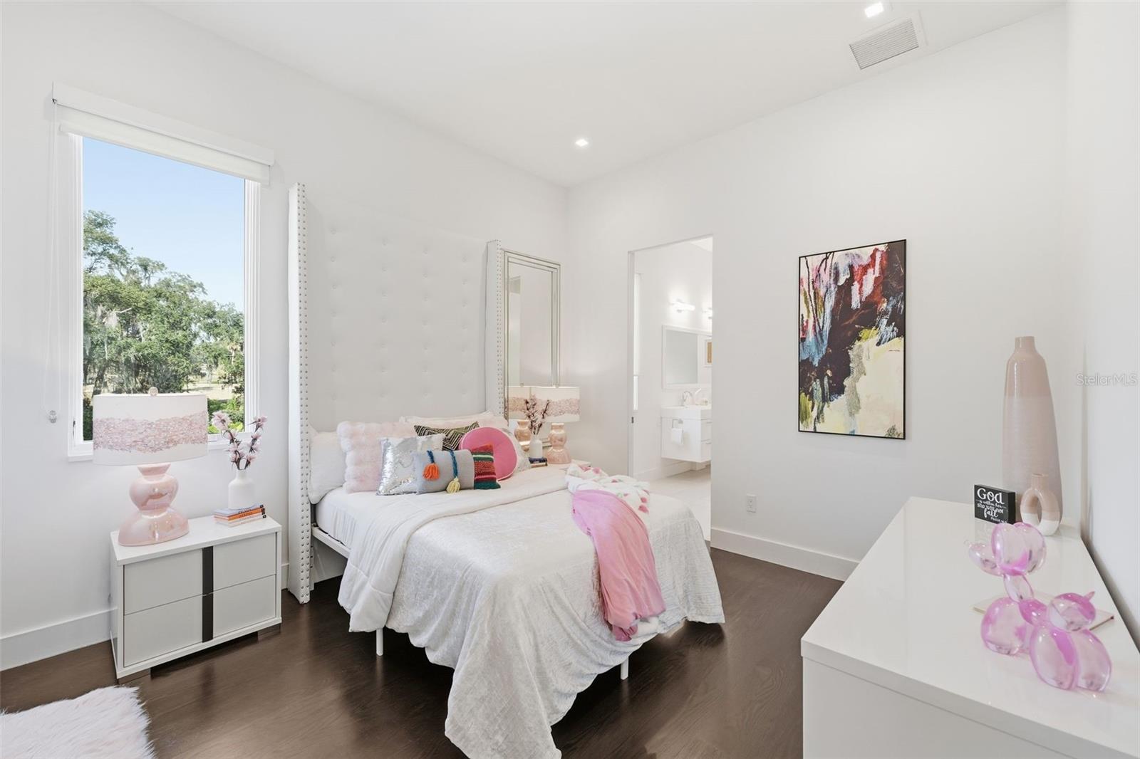 LAKE MAITLAND OWL PRESERVE - Residential