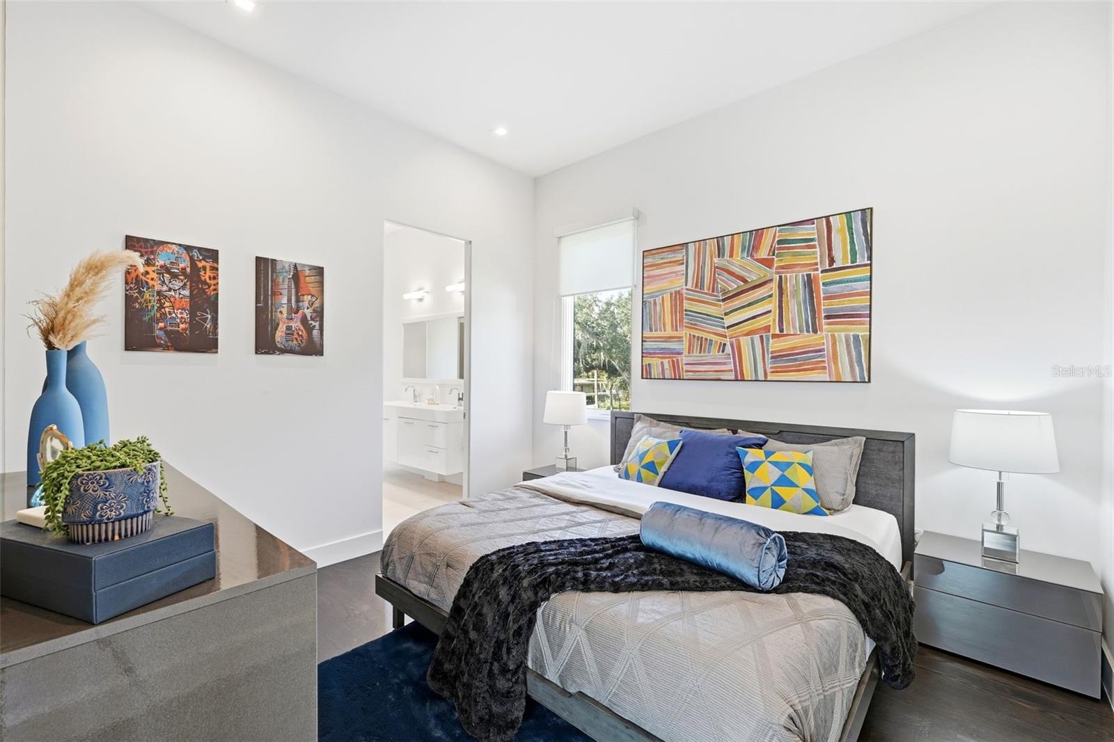 LAKE MAITLAND OWL PRESERVE - Residential