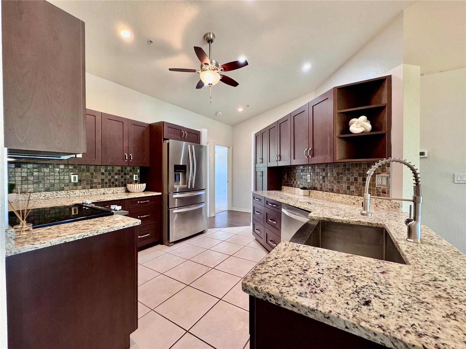 6534 FAIRWAY GARDENS DRIVE 17-201