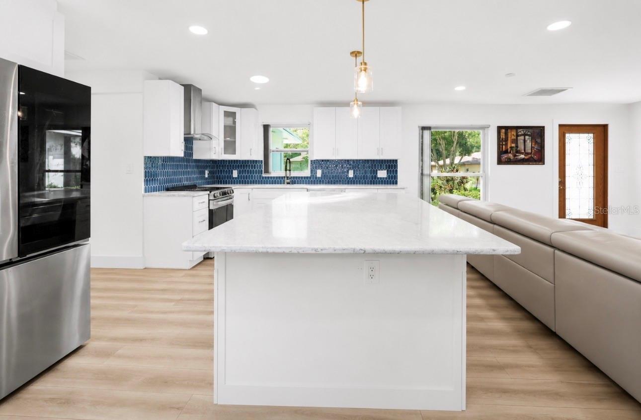 1981 CASTILLE DRIVE