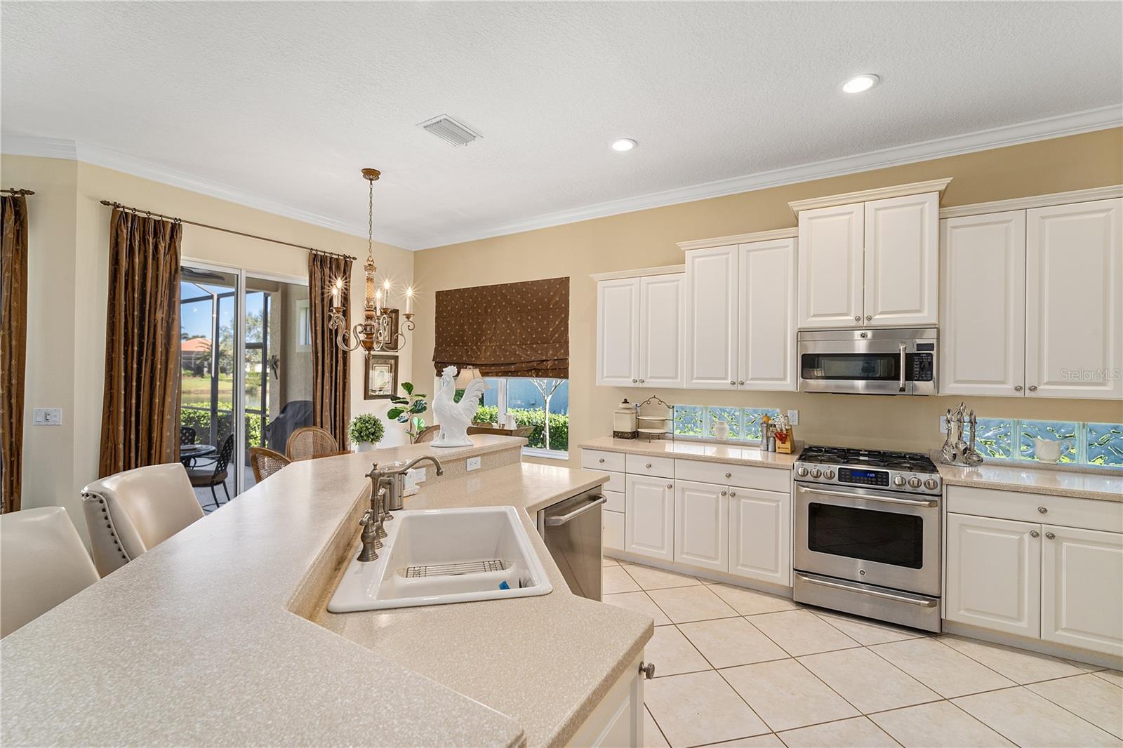LAKEWOOD RANCH COUNTRY CLUB VILLAGE - Residential