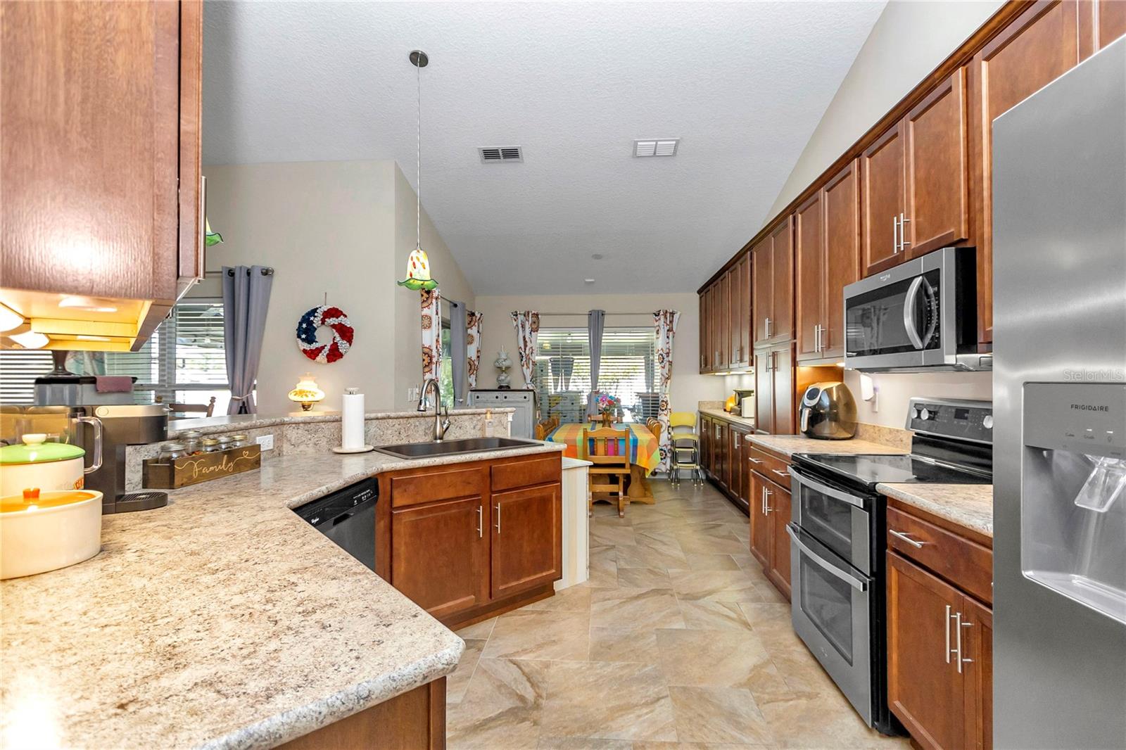 ORANGE BLOSSOM HILLS - Residential