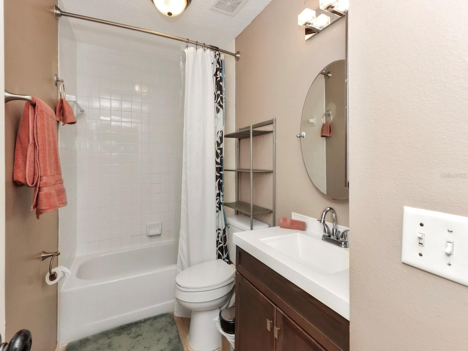 LINDFIELDS UNIT 1 - Residential