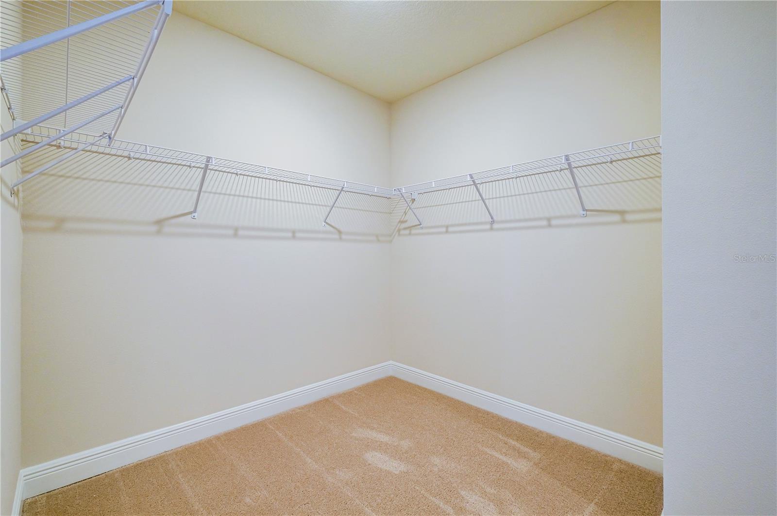 STAR FARMS AT LAKEWOOD RANCH - Residential Lease