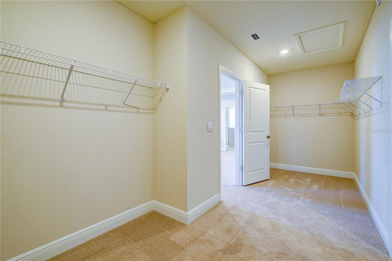 STAR FARMS AT LAKEWOOD RANCH - Residential Lease