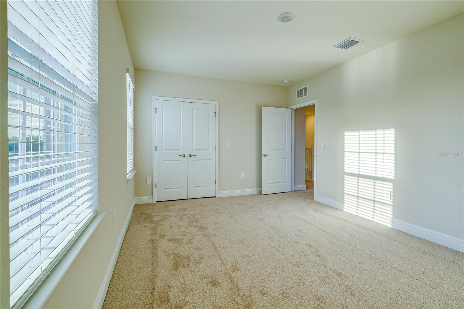 STAR FARMS AT LAKEWOOD RANCH - Residential Lease