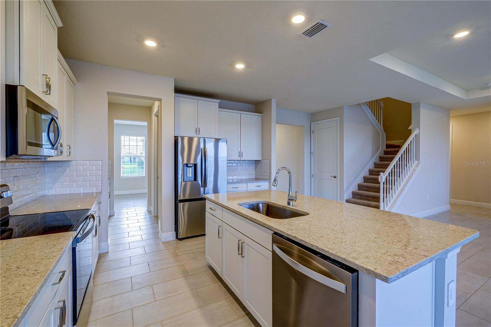 STAR FARMS AT LAKEWOOD RANCH - Residential Lease