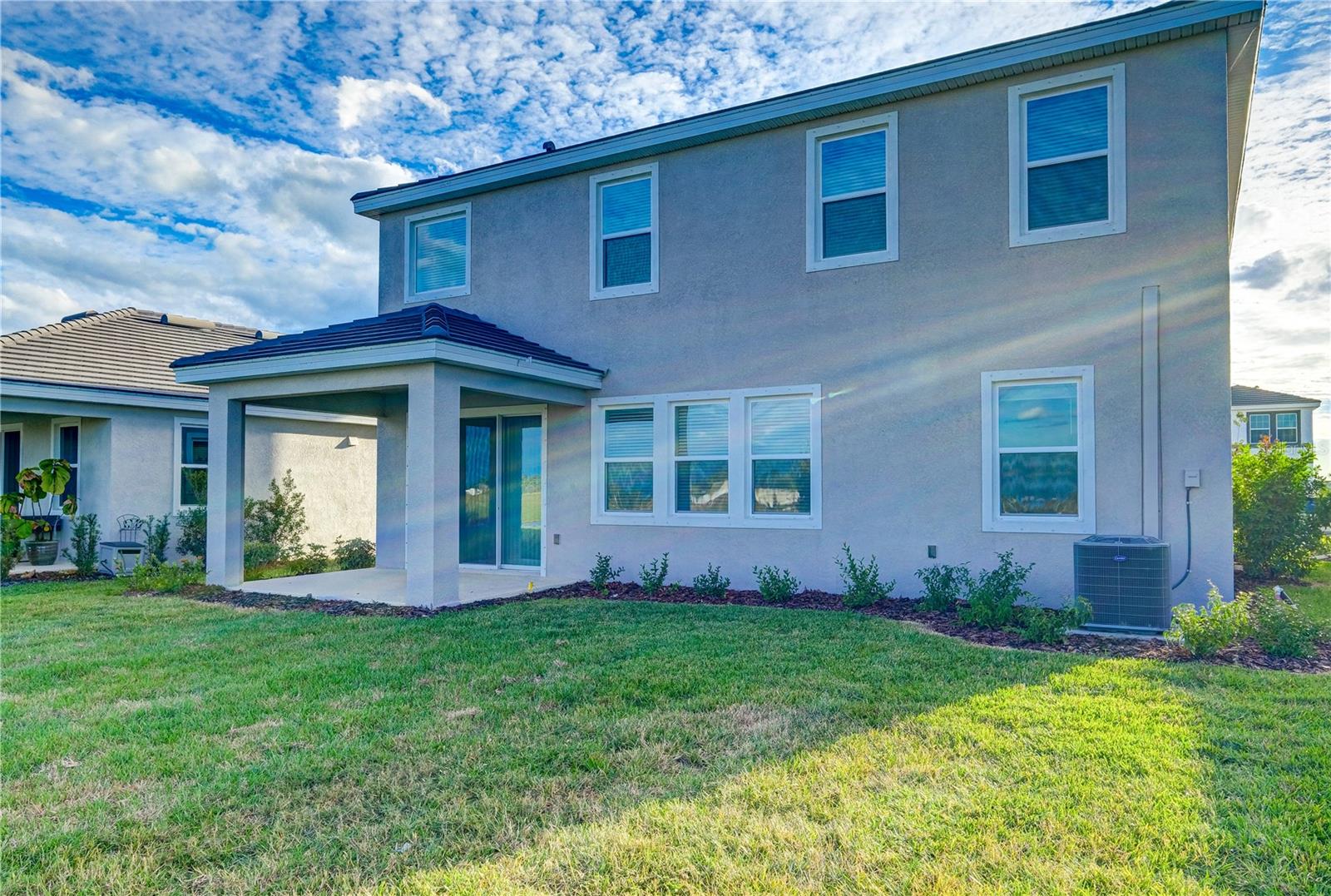 STAR FARMS AT LAKEWOOD RANCH - Residential Lease