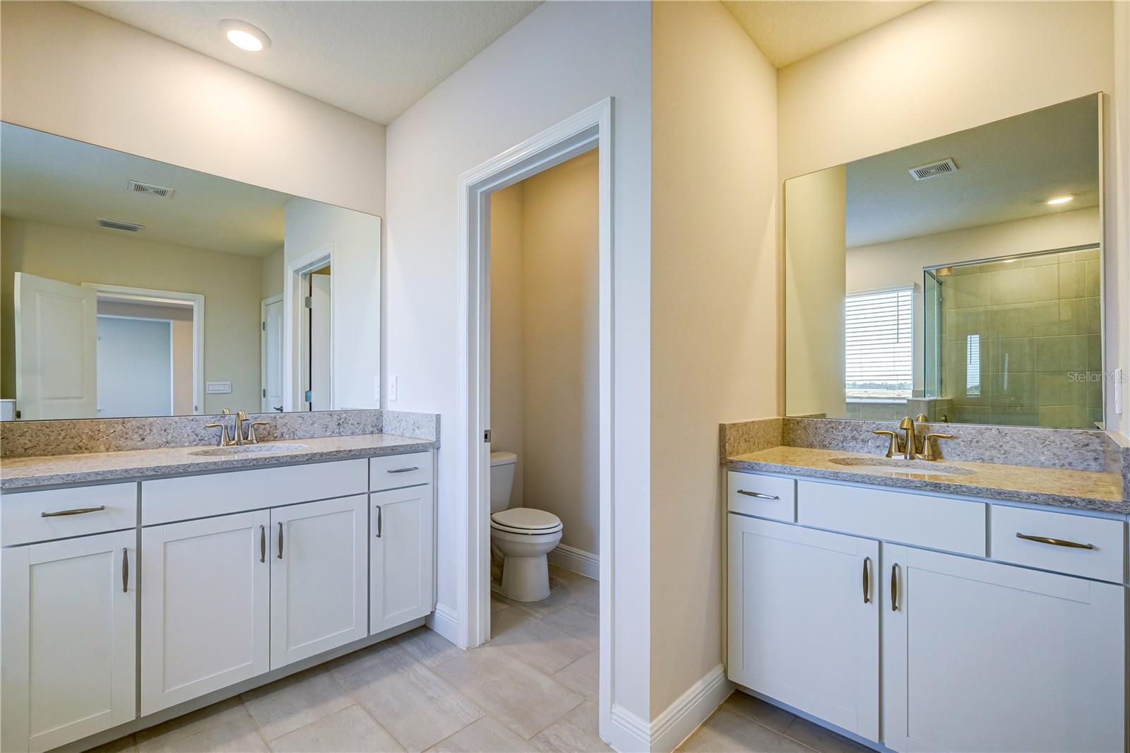 STAR FARMS AT LAKEWOOD RANCH - Residential Lease