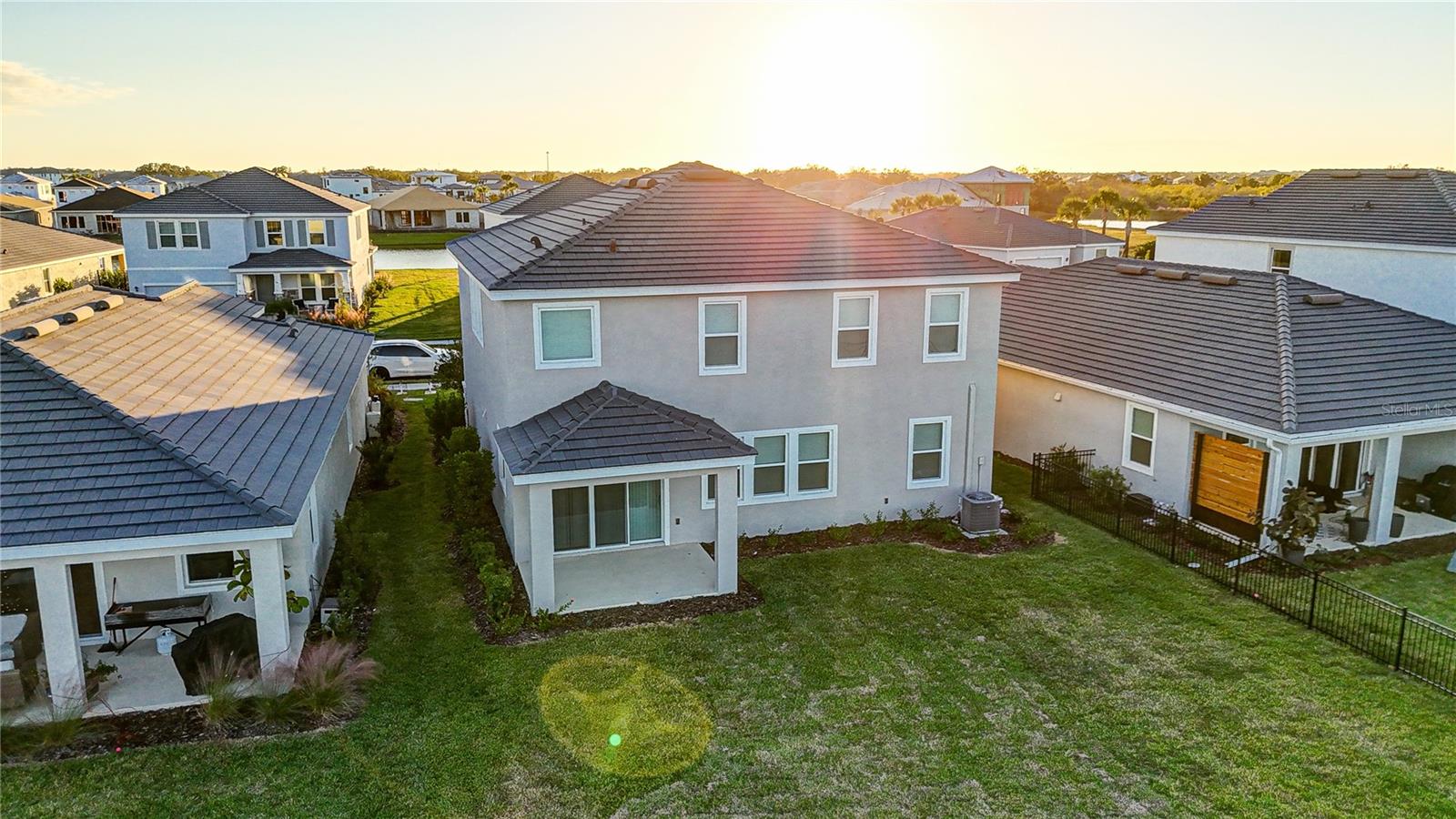 STAR FARMS AT LAKEWOOD RANCH - Residential Lease