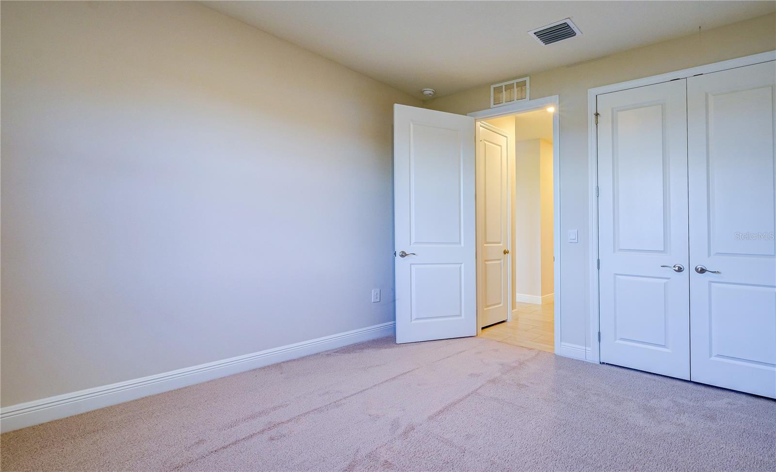 STAR FARMS AT LAKEWOOD RANCH - Residential Lease