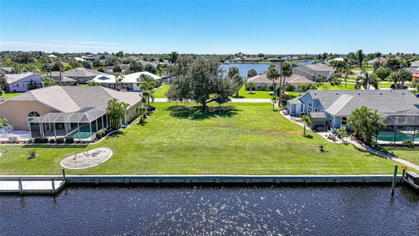 17130 GALLEON TER, PORT CHARLOTTE, FL 33948 - Image ce94e9afa75da9cc53b2695e08d6aa94/2287377937