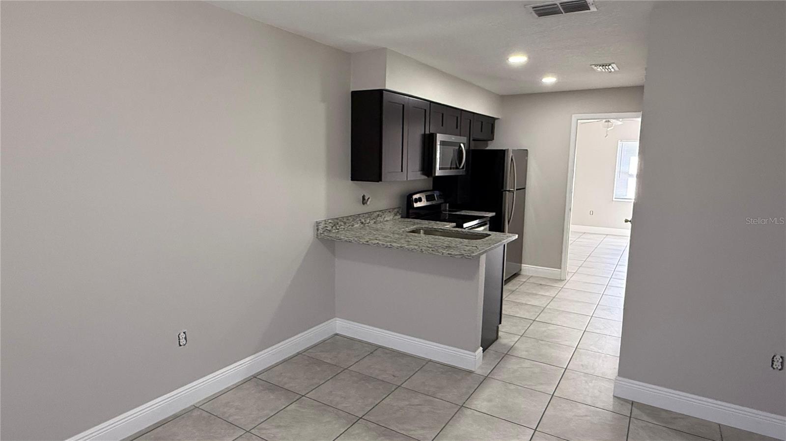 LAKE VIEW TERRACE - Residential Lease