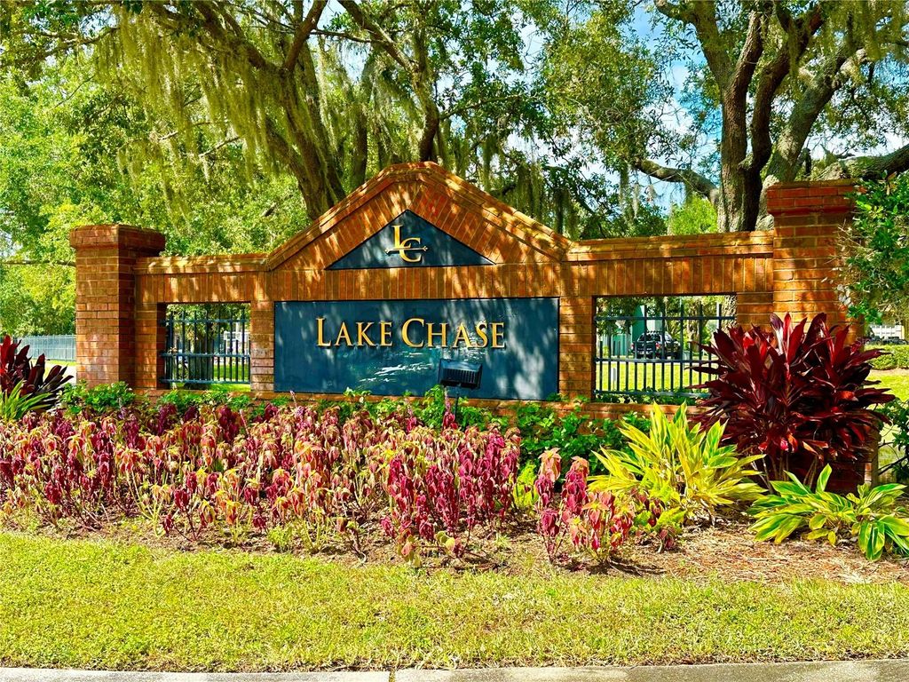 Photo of 10534 White Lake Court #10534, Tampa, FL 33626 (MLS # TB8507496)