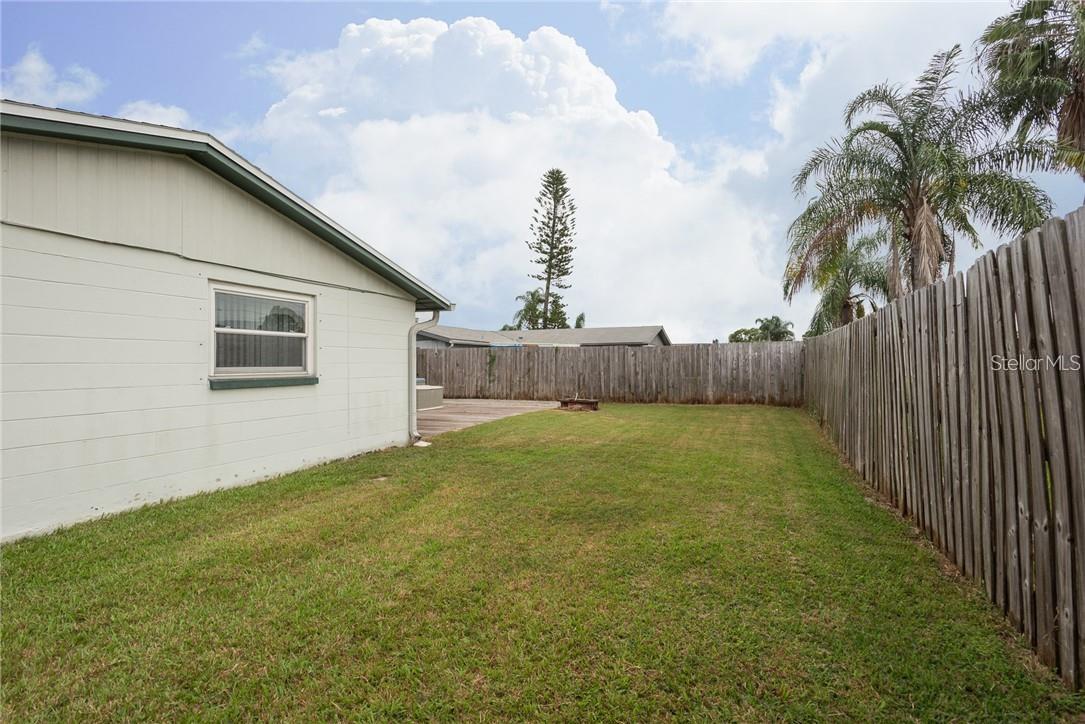 TAHITIAN HOMES - Residential Lease