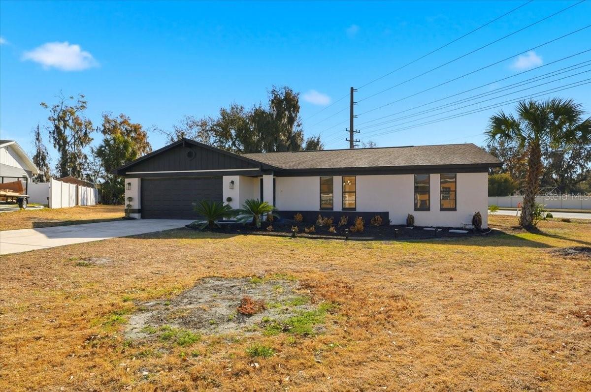 CHRISTINA SHORES - Residential