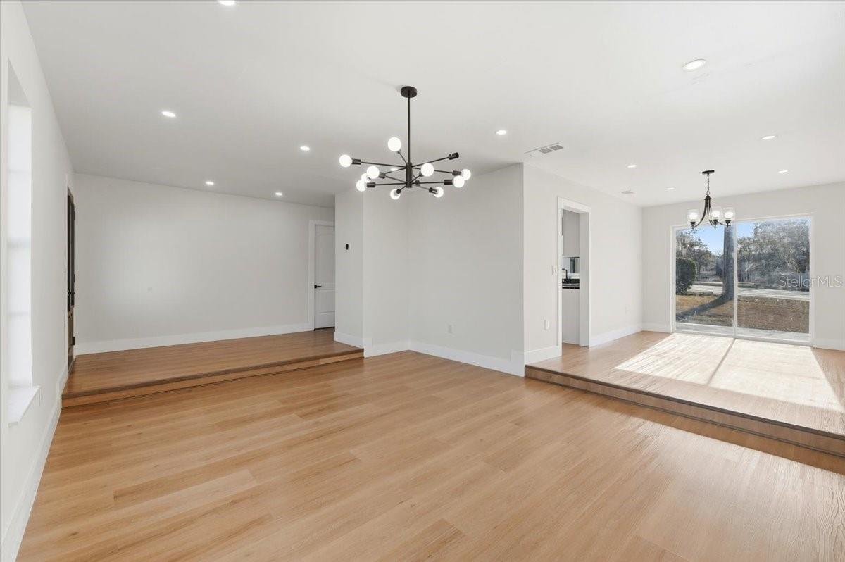 CHRISTINA SHORES - Residential